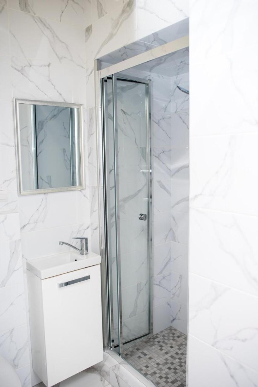 Deluxe Apartment In Old City Center Lviv Ngoại thất bức ảnh