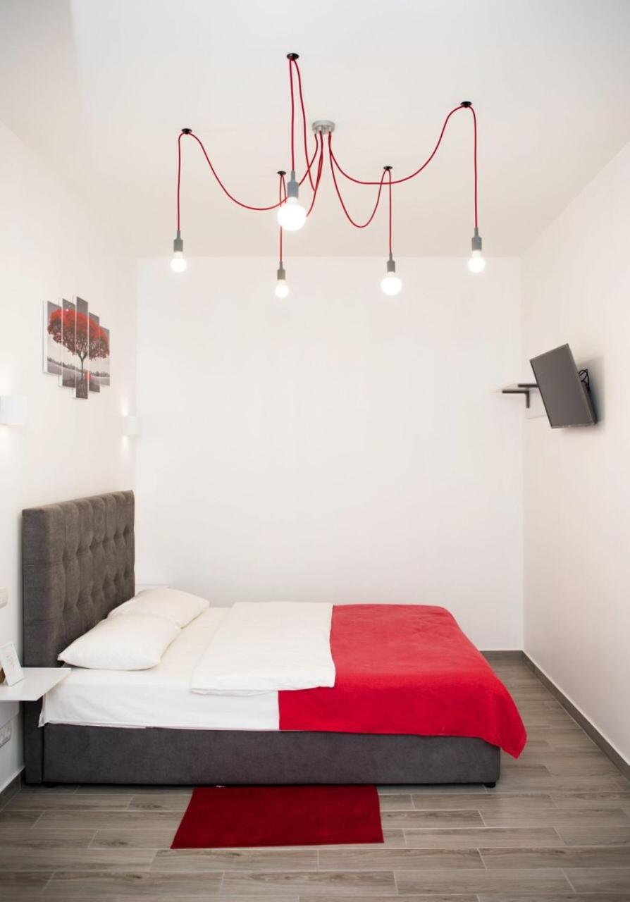 Deluxe Apartment In Old City Center Lviv Ngoại thất bức ảnh